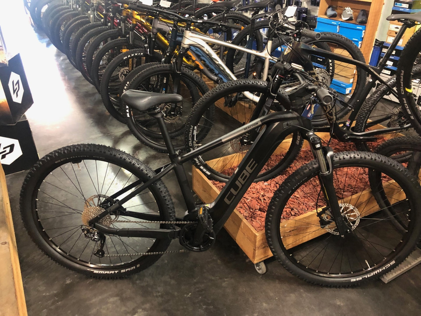 vélo cube Hybrid performance 500