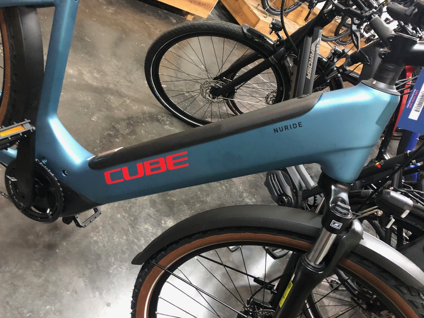 Cube nuride hybrid performance allroad