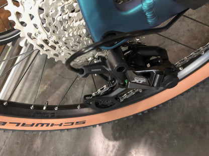 Cube reaction hybrid race 750
