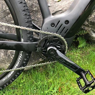Vélo électrique crossover 12 vit